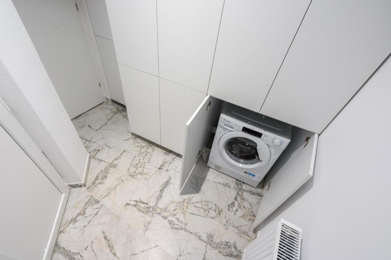 Crystal 3Bdr Apartment In Center Bucureşti Exterior foto
