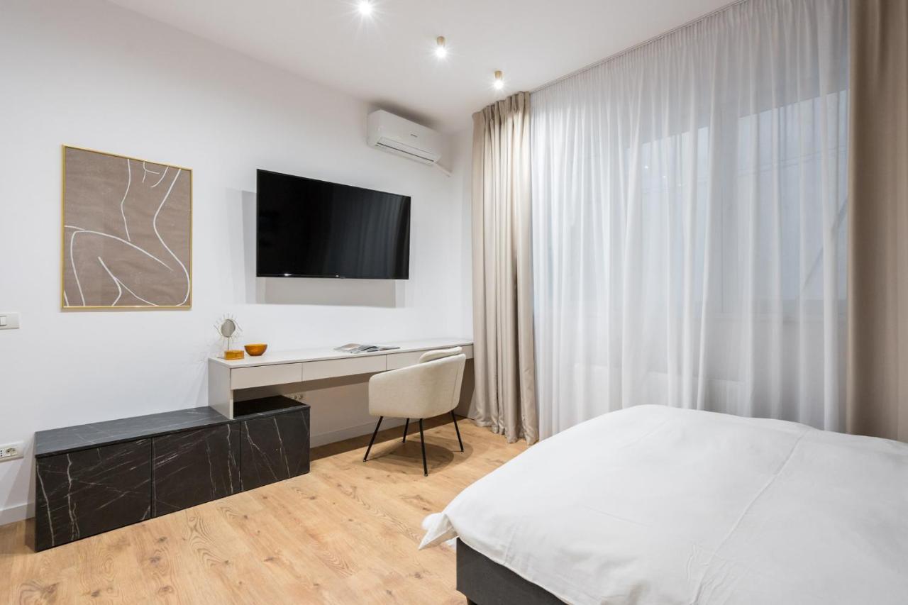 Crystal 3Bdr Apartment In Center Bucureşti Exterior foto