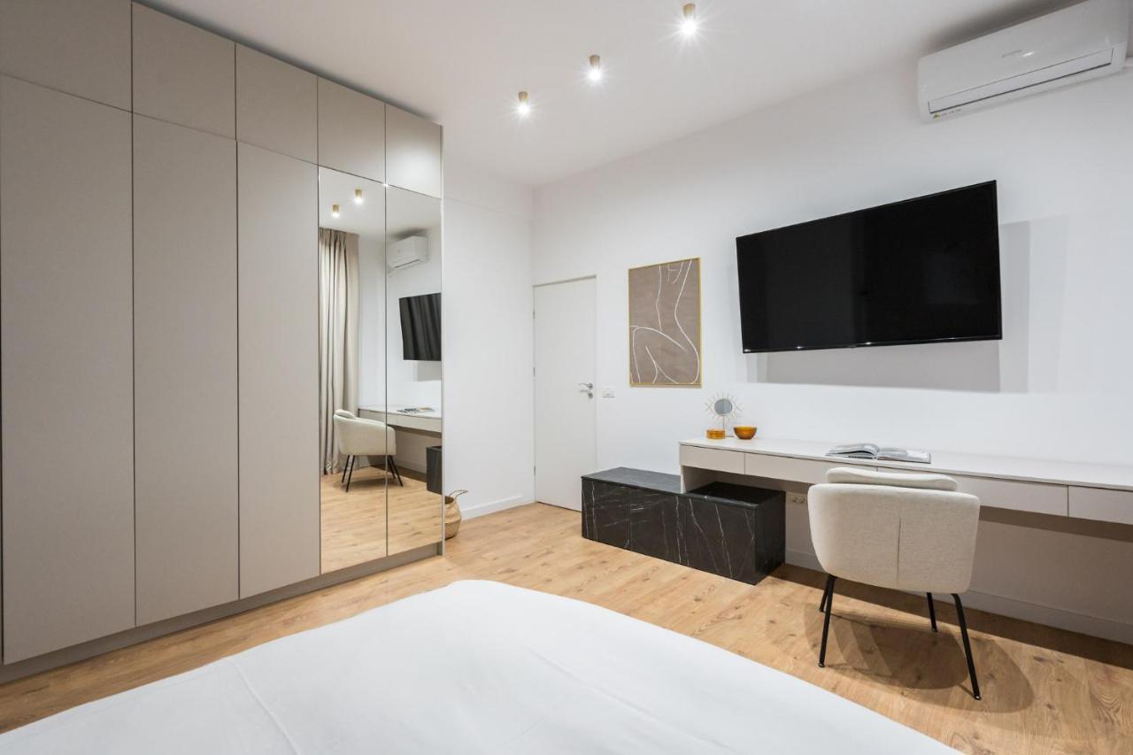 Crystal 3Bdr Apartment In Center Bucureşti Exterior foto