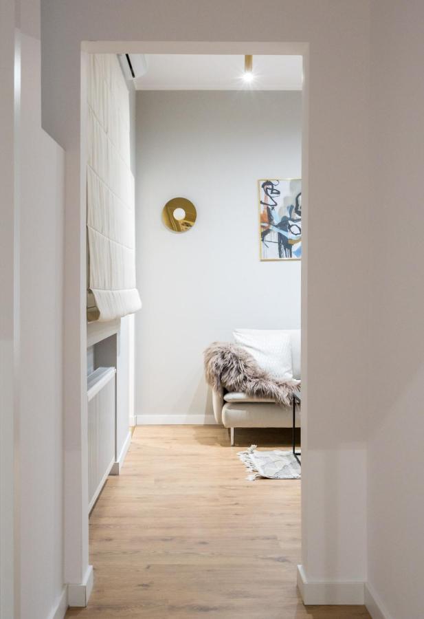 Crystal 3Bdr Apartment In Center Bucureşti Exterior foto