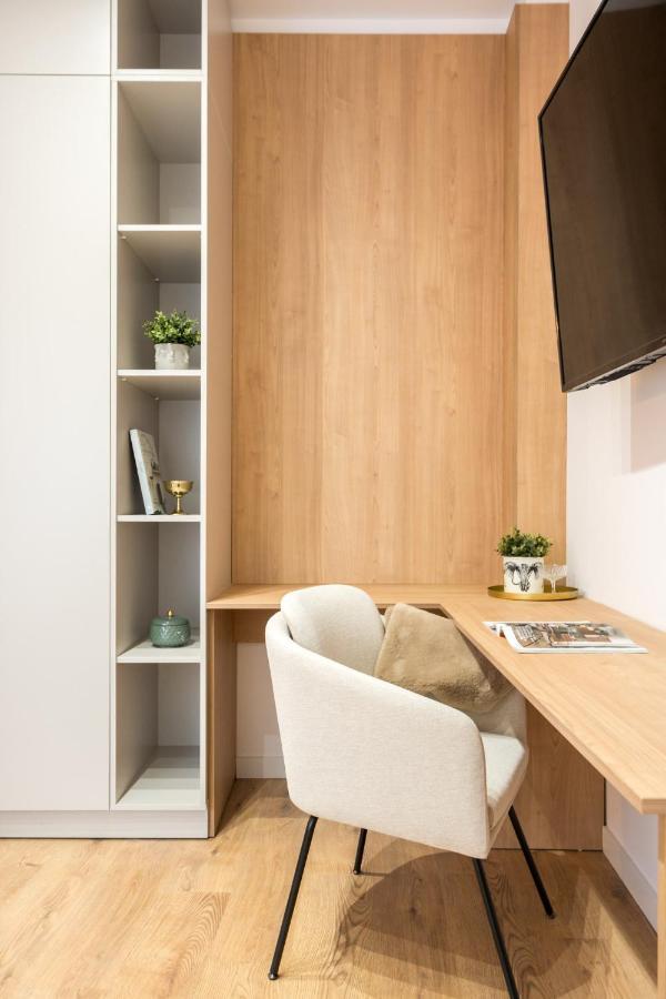 Crystal 3Bdr Apartment In Center Bucureşti Exterior foto