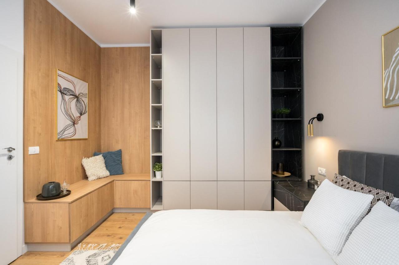Crystal 3Bdr Apartment In Center Bucureşti Exterior foto