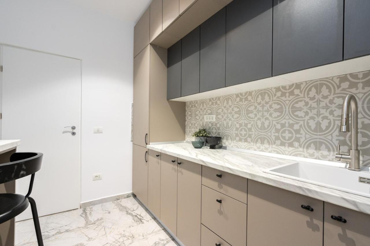 Crystal 3Bdr Apartment In Center Bucureşti Exterior foto